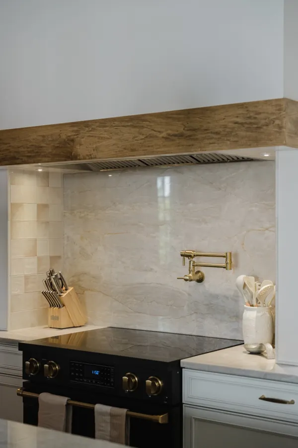 Kitchen backsplash and brass details